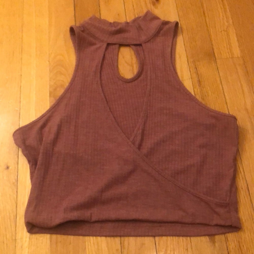 Light maroon crop top